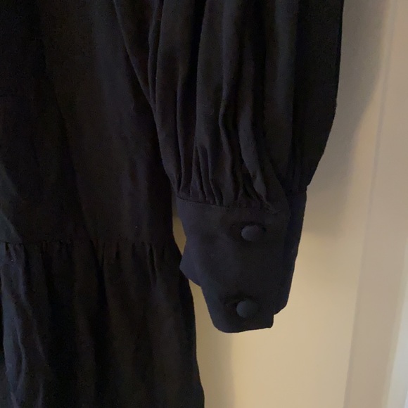 Black dress - Picture 3 of 6